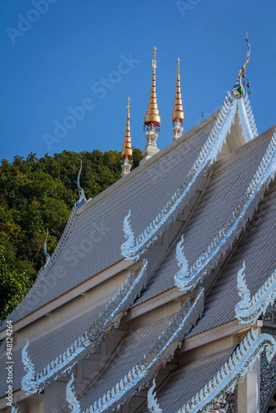 Obraz The temple's chapel has a beautiful white roof.