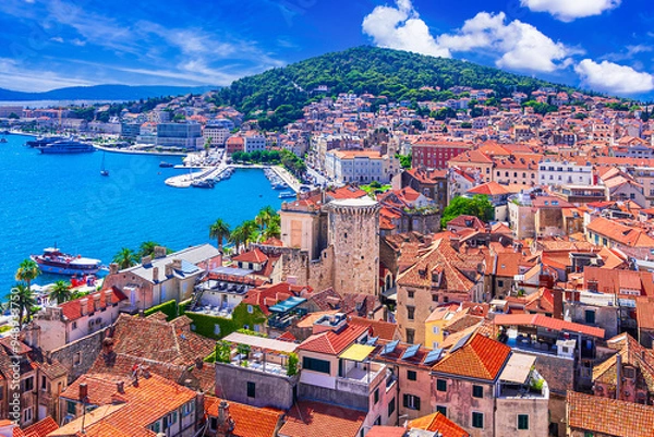 Fototapeta Split, Croatia: Panoramic cityscape of the old medieval city, waterfront and Marjan hill, Dalmatia, Adriatic sea