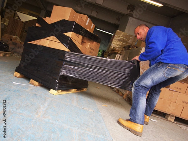 Obraz préparation de palette à l'entrepôt