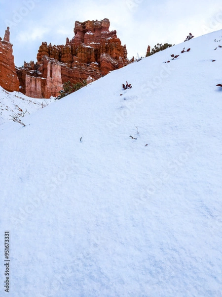Obraz Snow scene colorful cliffs with red rock and stone in Bryce Canyon National Park