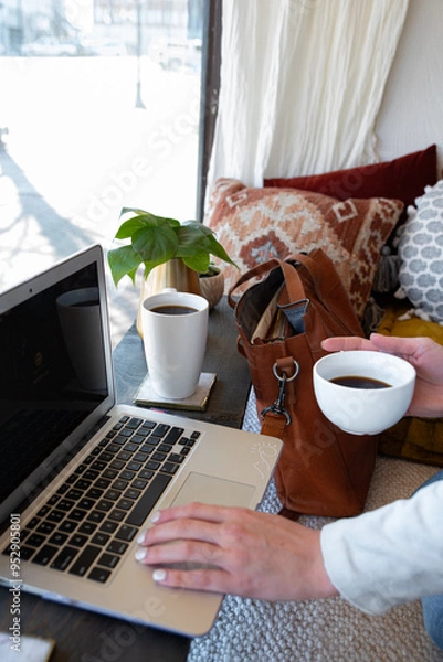 Obraz Remote Working in Coffee Shop