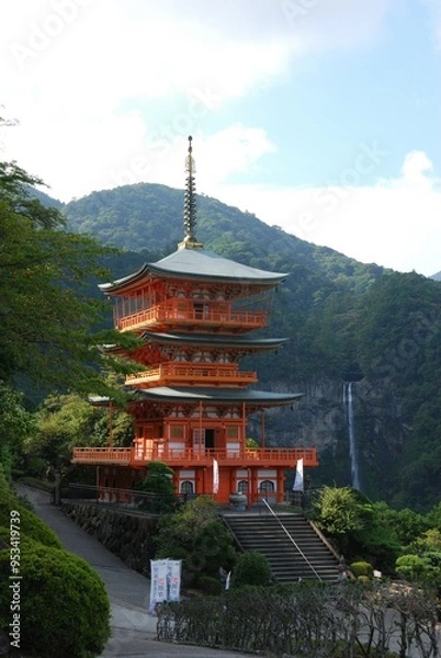 Fototapeta 山の中の神社仏閣