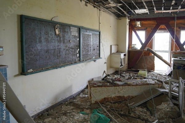 Obraz 気仙沼市東日本大震災遺構（教室）