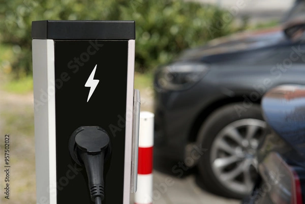 Obraz E-Auto Ladesäule für Eauto Ladestation auf Parkplatz für Laden Aufladen Kfz Ladepunkt