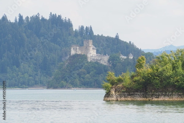 Obraz Zamek Dunajec w Niedzicy latem
