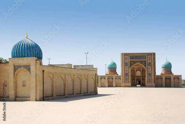 Obraz Площадь Ташкента с медресе