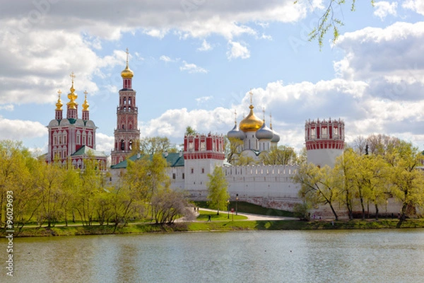 Fototapeta View of the Novodevichy Convent in Moscow in the spring