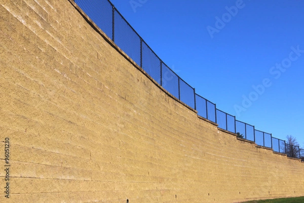 Obraz tall retaining wall