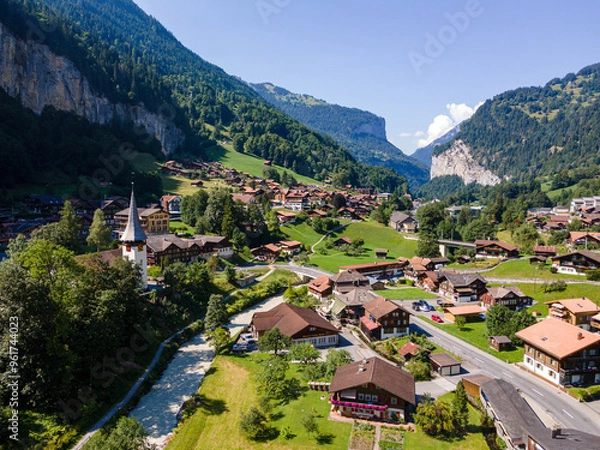 Obraz View of Lauterbrunnen and its valley, Switzerland