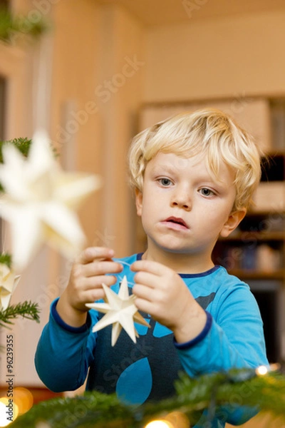 Obraz Weihnachtsbaum schmücken
