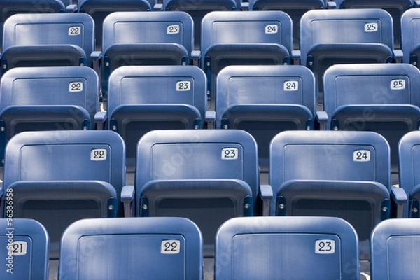 Obraz Plastikowe siedzenia