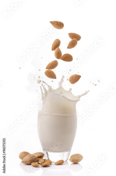 Obraz latte di mandorle splash