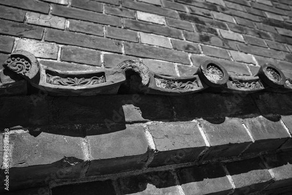 Fototapeta 瓦,屋根,古い, 建築, 時計, ビル, あばたのある, ステーション, 壁, ビンテージ, 通り, 青, 古代の, 空, アンティーク