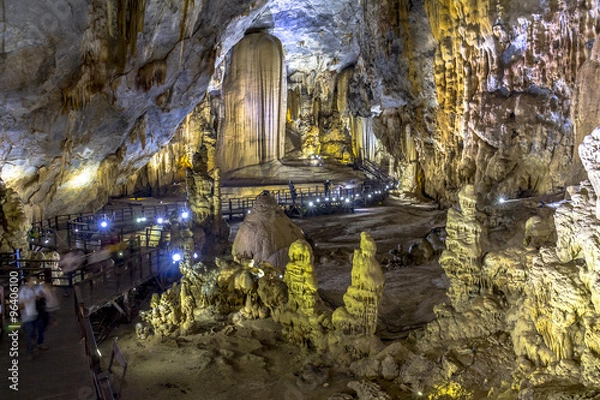 Obraz Inside beautiful Paradise Cave, Phong Nha
