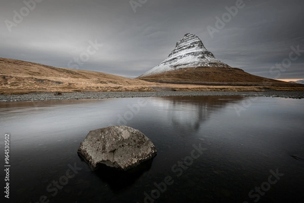 Obraz Kirkjufellsfoss in a moody day