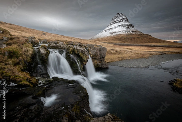 Obraz Kirkjufellsfoss in a moody day