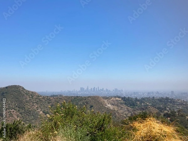 Obraz L.A. smog through Tumbleweeds