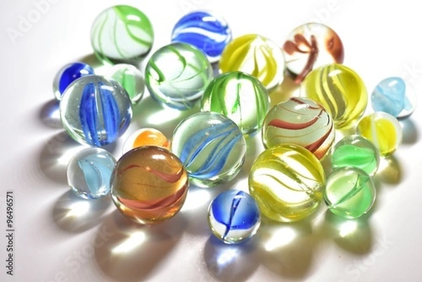 Fototapeta 大きなビー玉と小さなビー玉