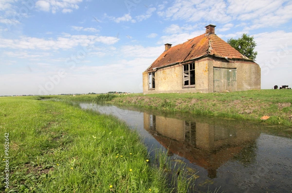 Fototapeta abandoned house