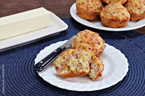 Obraz Ham and cheddar breakfast muffins