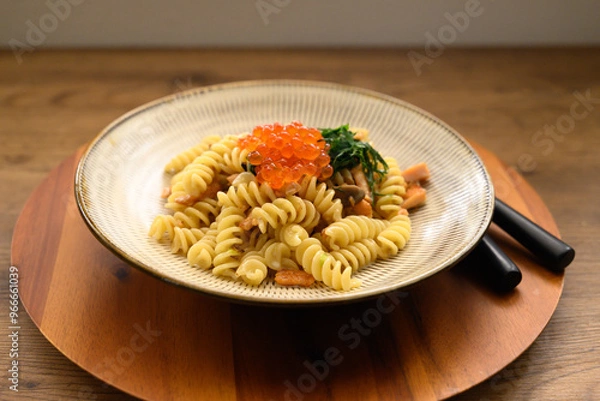 Fototapeta 秋鮭いくらと生クリームパスタ
