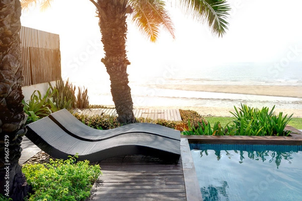 Obraz Pool Bed At Beachfront With Sunflare