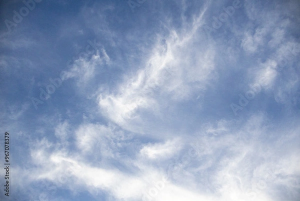 Obraz 柔らかな白い雲のある青空