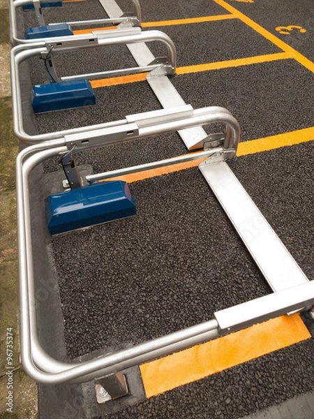 Fototapeta 二輪車用のコイン駐車場　