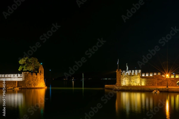 Fototapeta Night view of port of Nafpaktos in Greece. 
