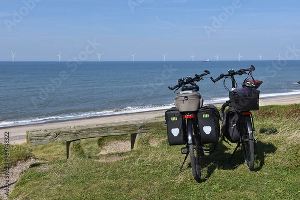 Fototapeta Fahrräder an der Steilküste an der Nordsee von Dänemark