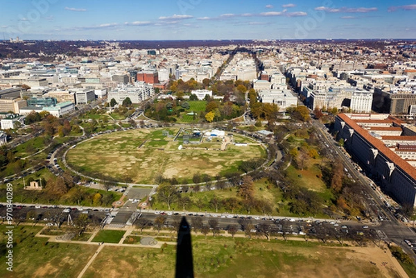 Fototapeta One of the views of Washington DC, a bird's eye view overlooking the White House, Ellipse & President's Park