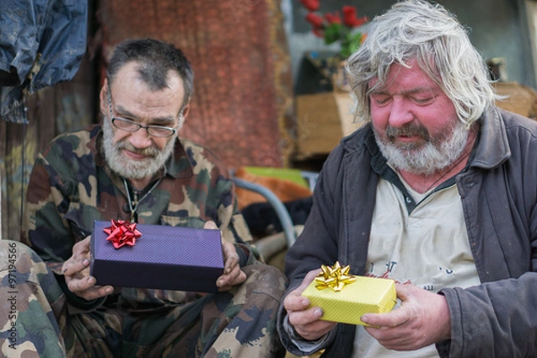 Obraz homeless and christmas gift