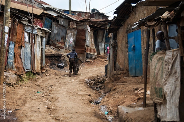 Obraz zdjęcie wykonane w slumsach Kibera w Nairobi podczas pobytu Papieża w Kenii. mieszka tu ponad 500 000 osób bez niezbędnych usług.