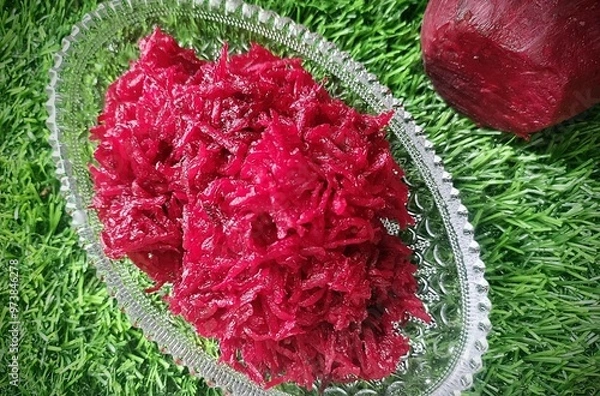 Obraz Grated beetroot in bowl.