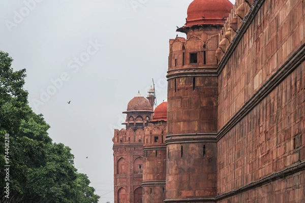Obraz The Red Fort, also known as Lal Qila is a historic fort in Delhi, India. The view from the outside