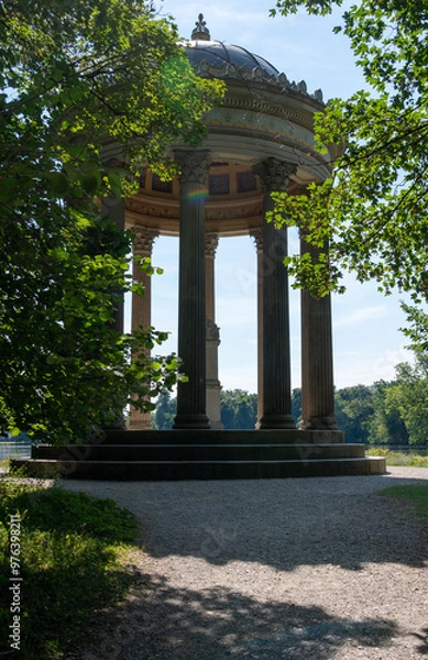 Obraz pavilion in the park