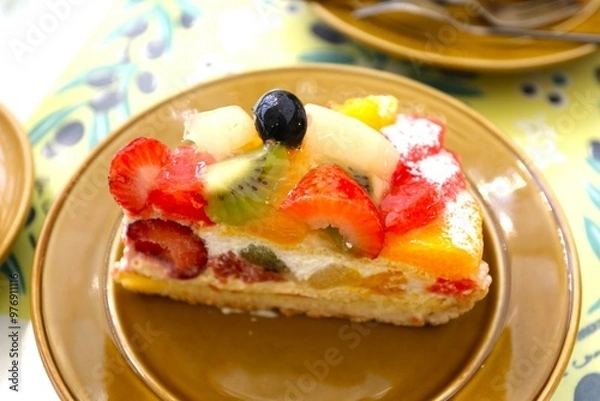 Fototapeta フルーツがいっぱい乗ったタルト