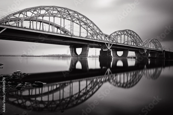 Fototapeta Darnytskyibrücke in Kiew, Ukraine.