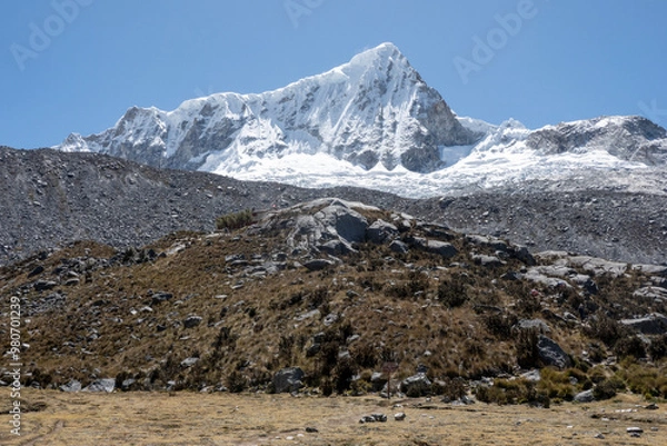 Fototapeta snow covered mountains