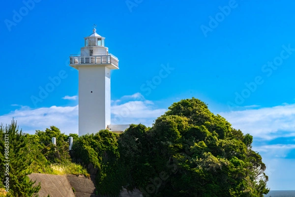 Fototapeta 太陽輝く安乗岬園地と安乗埼灯台、伊勢志摩