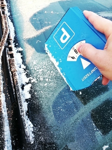 Fototapeta Eis kratzen am Morgen