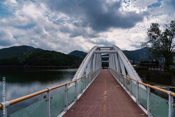 Fototapeta 백운호수-데크길로 이어지는 입구-의왕시, 경기도 대한민국