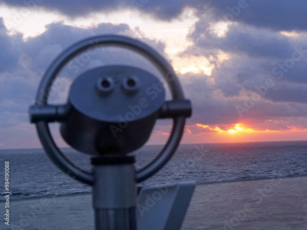 Obraz Fotoeindruecke zum Thema Kreuzfahrt auf einem Kreuzfahrtschiff mit lebendigem Bordleben.