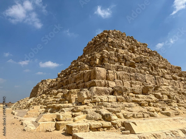 Fototapeta Exploring of Giza, Queen's pyramid