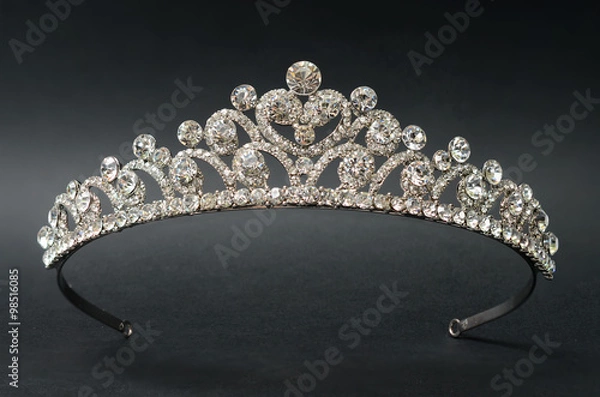 Fototapeta Diadem na czarnym tle