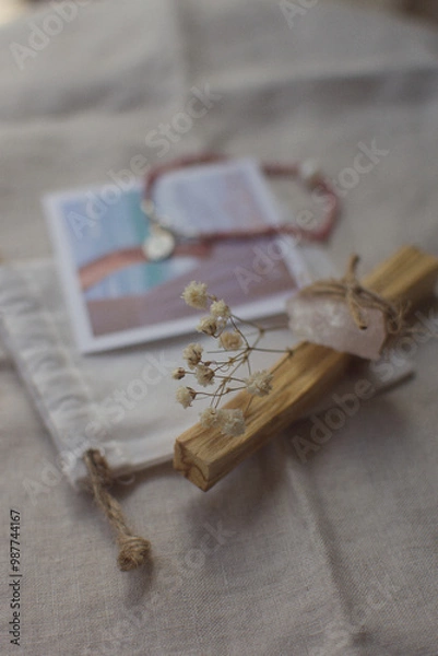 Obraz Palo santo and rose quartz 
