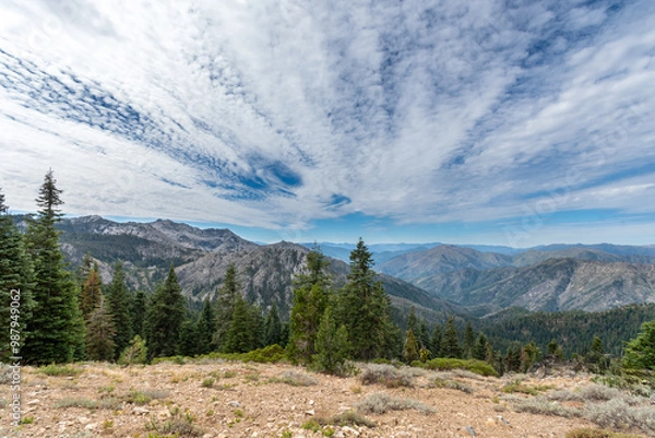 Fototapeta Overlooking the Marble Mountain wilderness in Northern California from the Pacific Crest Trail