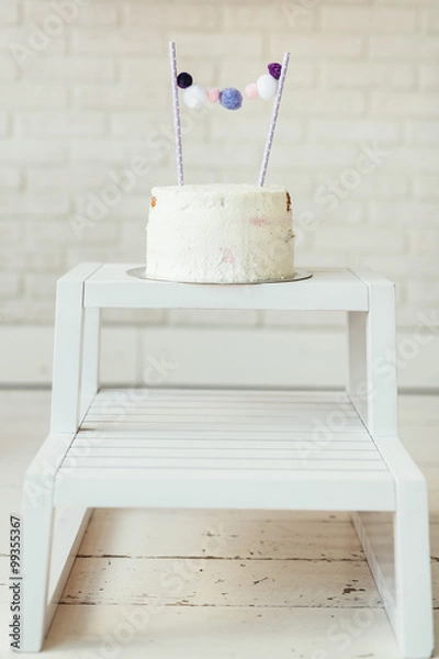 Obraz cake on a white wall