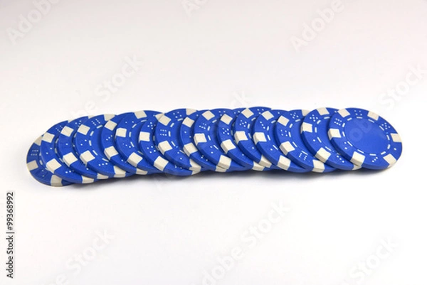 Obraz umgekippter Stapel blauer Chips