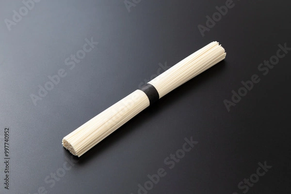 Fototapeta 黒背景にそうめん